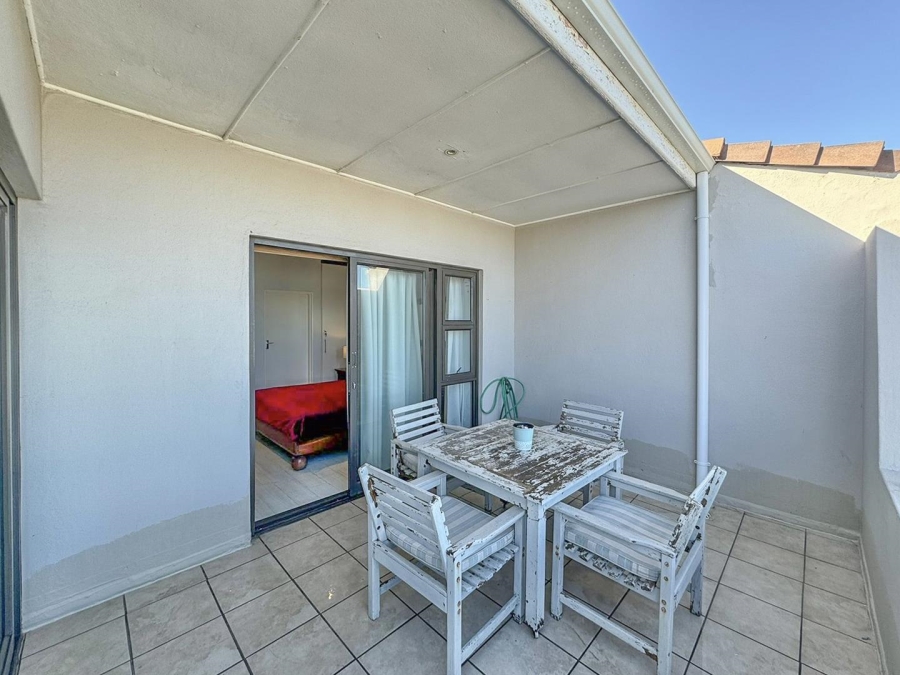 2 Bedroom Property for Sale in Table View Western Cape